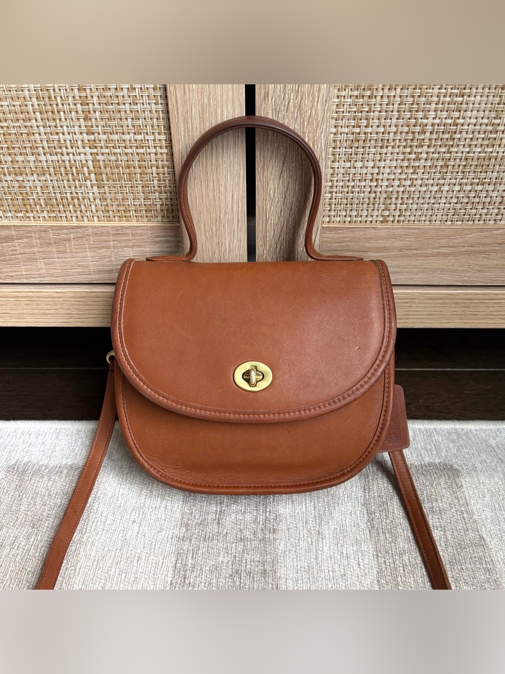 COACH Vintage Bella Court British Tan Satchel Crossbody Shoulder Handbag 9957